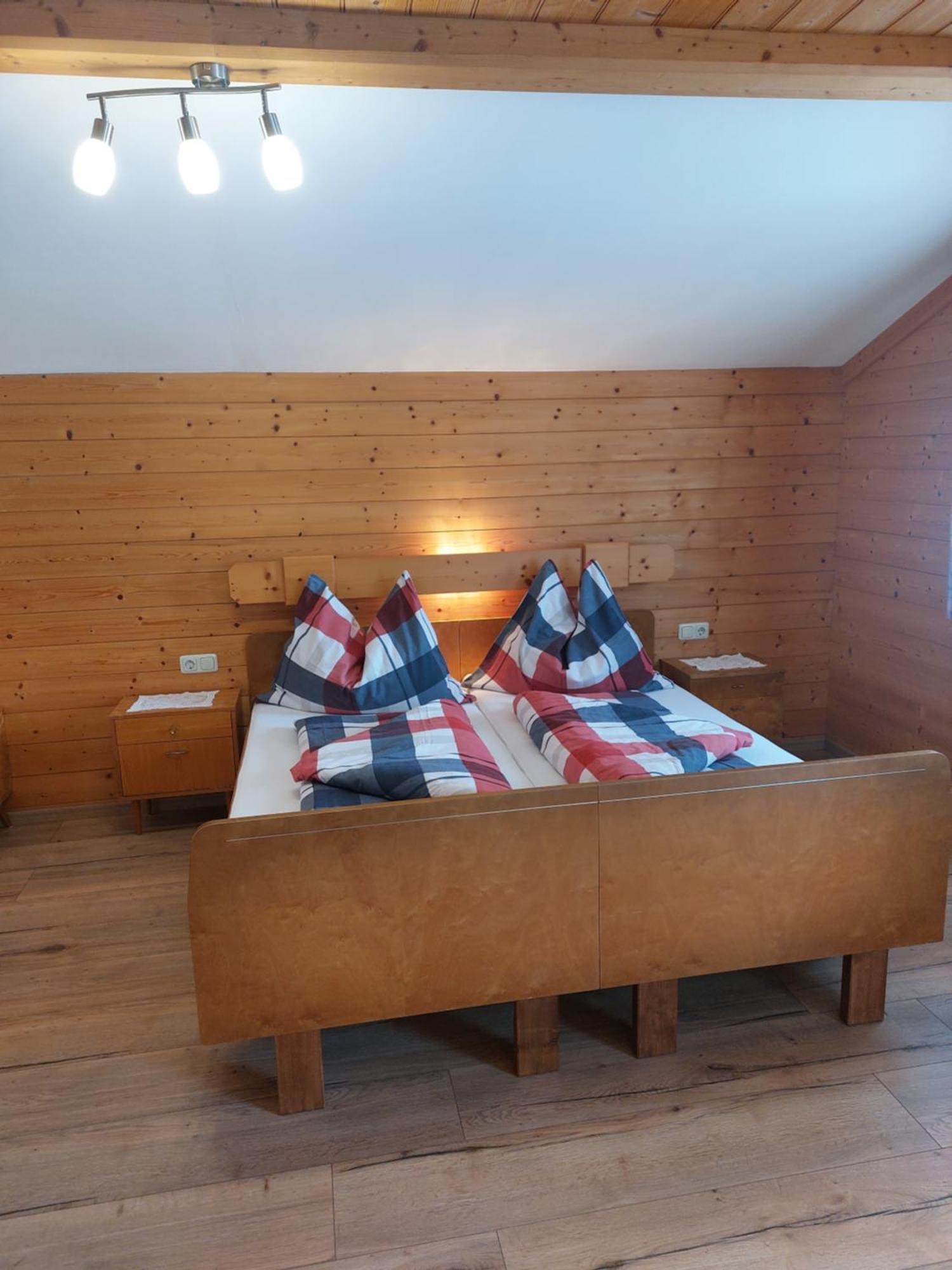 Appartement Kirchner Kleinsonnberg Bagian luar foto